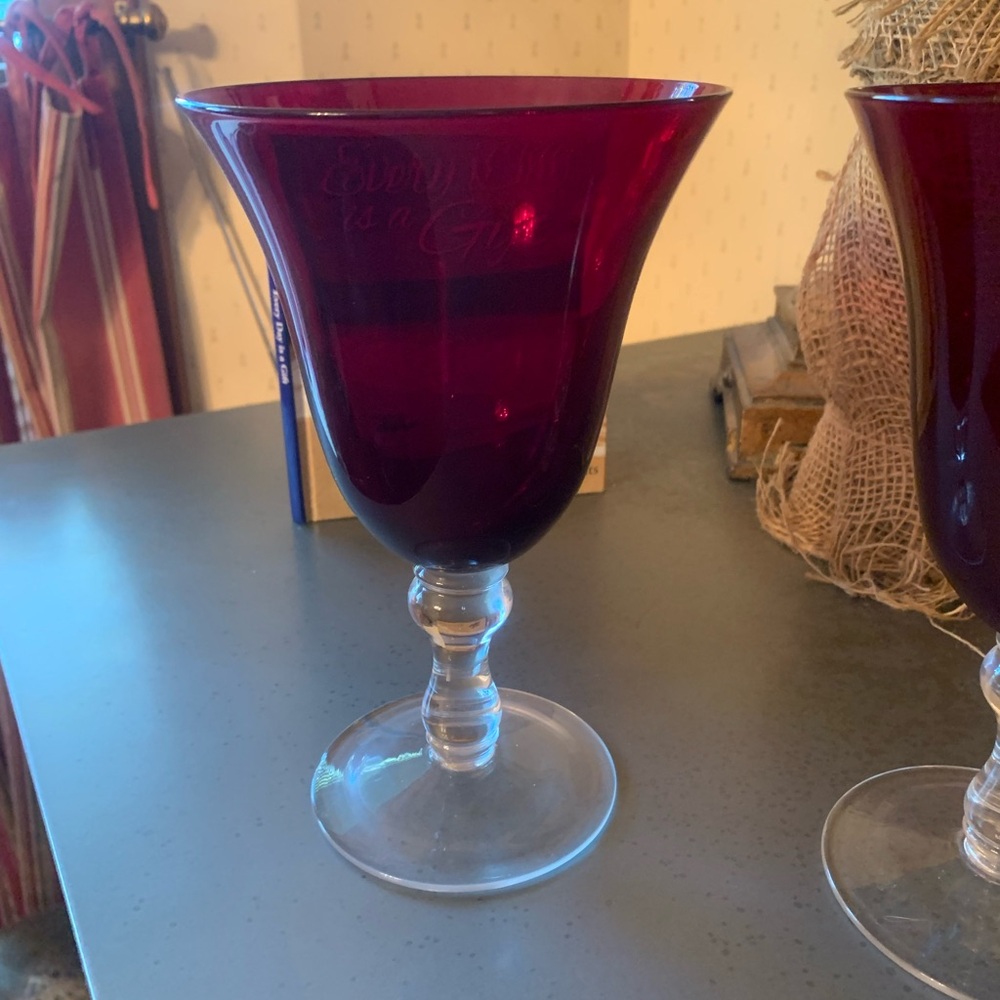 Home Essentials RUBY RED/PLUM hand blown glass Wine/Water goblets. BEAUTIFUL! - Picture 7 of 9